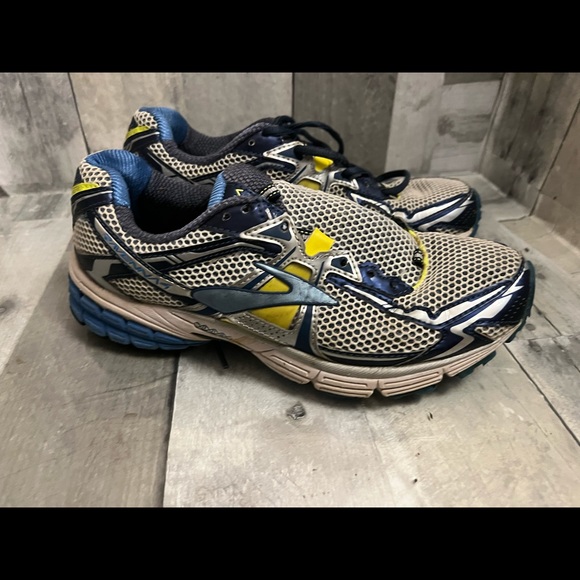 Brooks womens running shoe size 8.5 - Picture 3 of 7